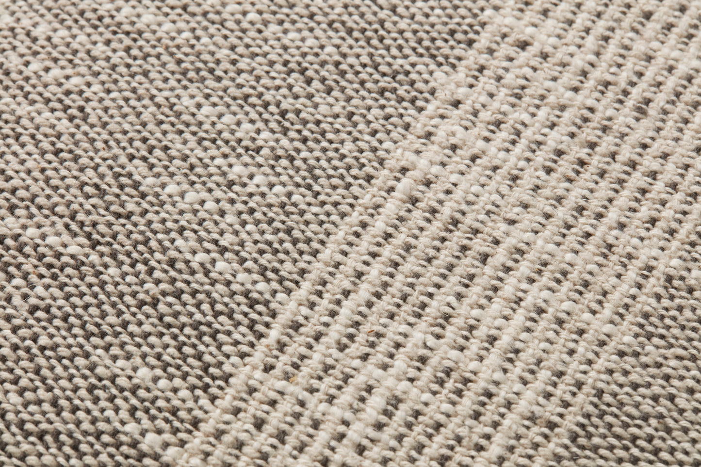 Cojín Páramo Tejido Franjas Gris 45x45 con relleno