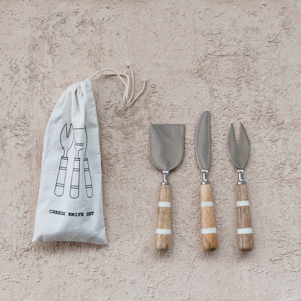 Set 3 cuchillos de queso mango y resina